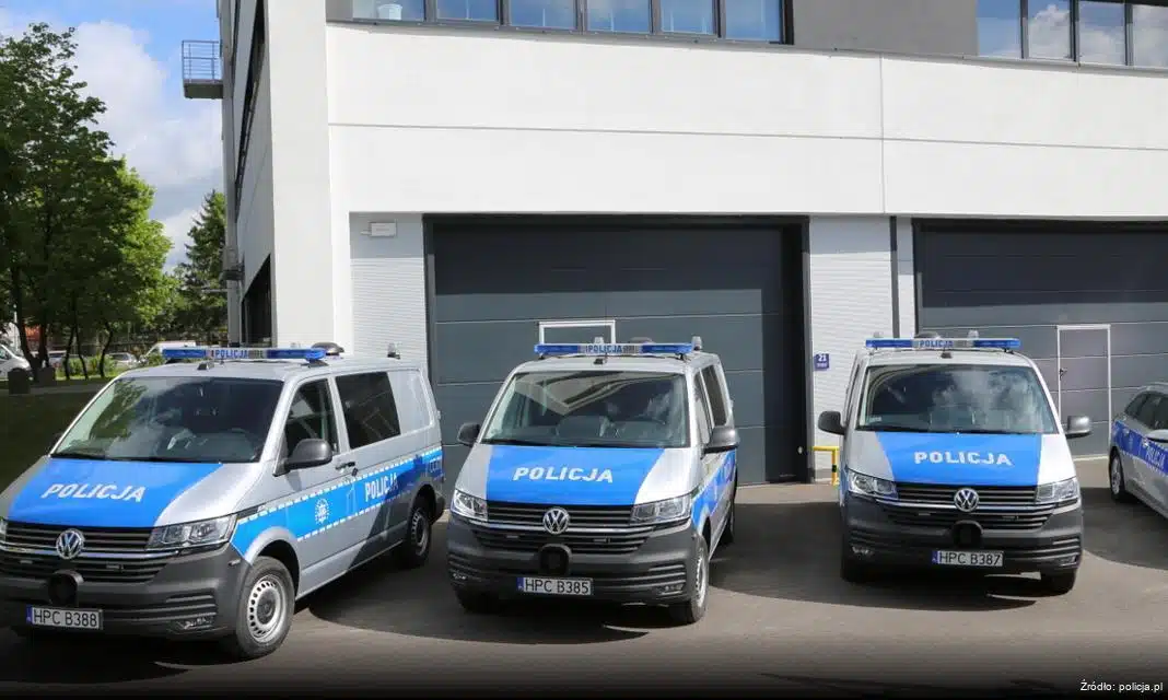 Dzieci uczyły się bezpieczeństwa z policjantami krakowskiej drogówki